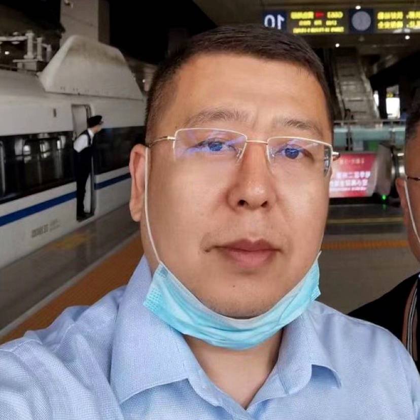 敏感深拥早晨的照片