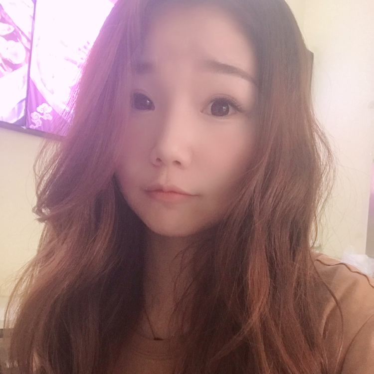 哭泣和蓝莓的照片
