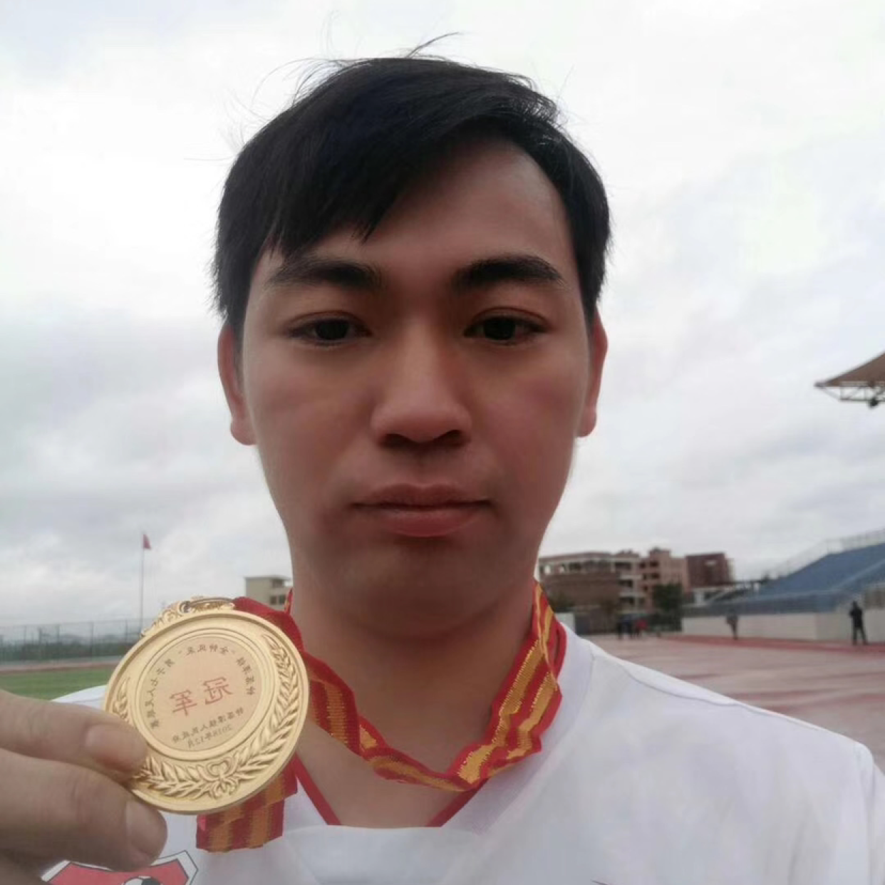 星星月亮圆的照片