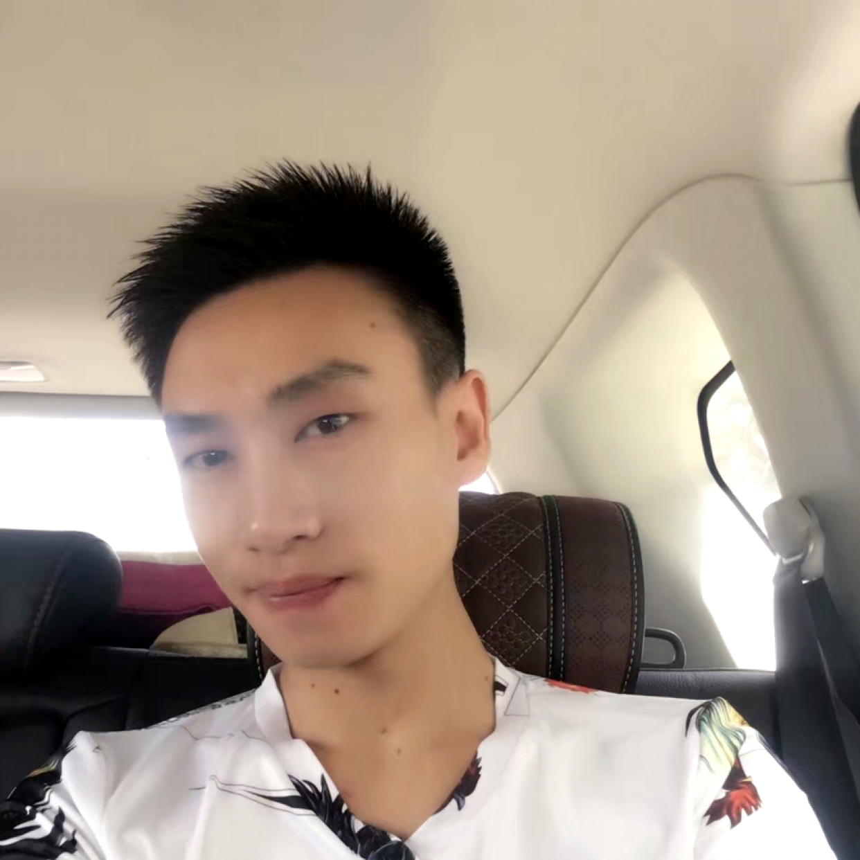 钥匙还闪闪的照片