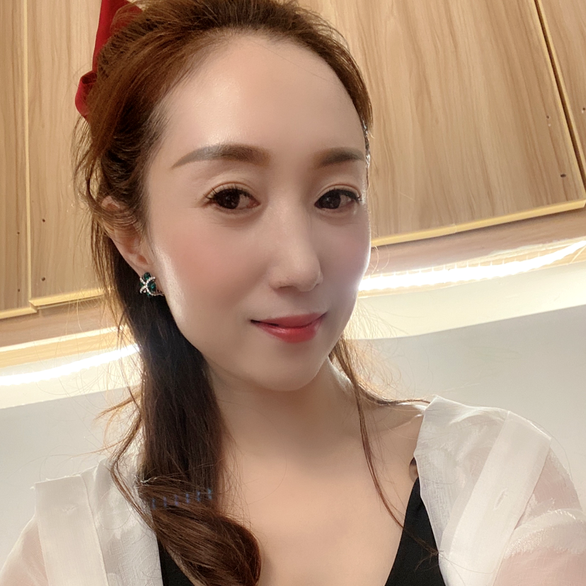 深情就若溪的照片