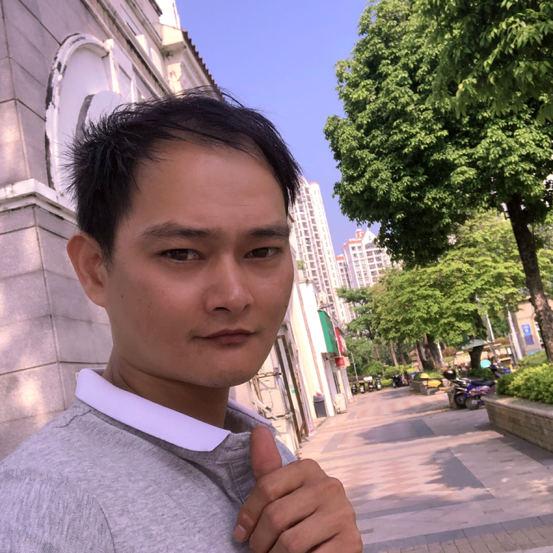 xzh幻殇年轻的照片