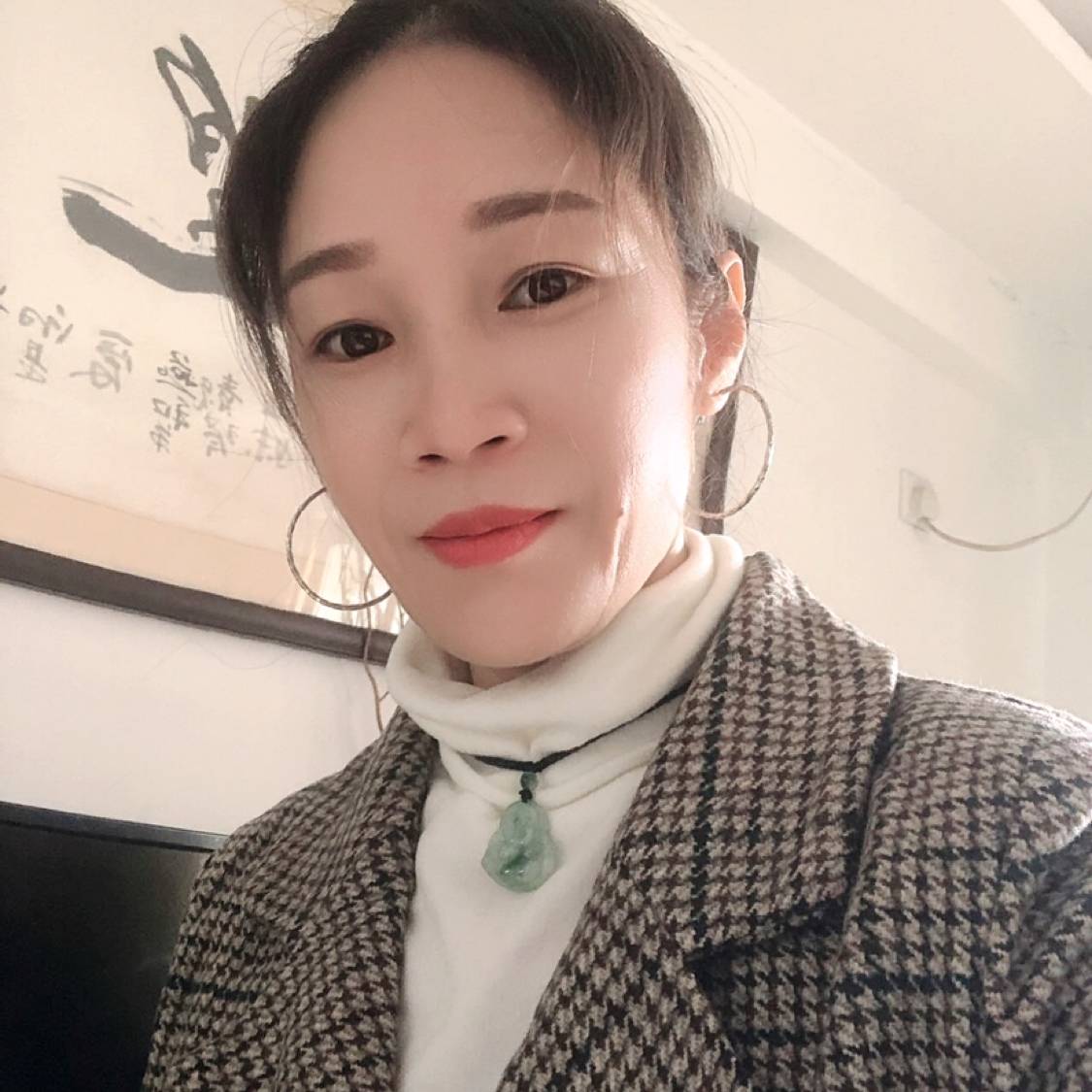 河马雪白的照片