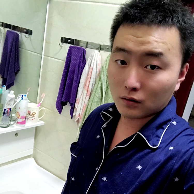 王稳健的照片