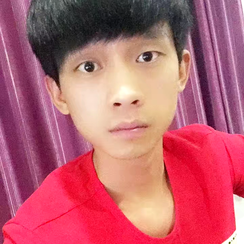 年少轻狂的少年的照片