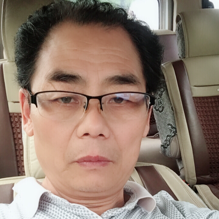 阿龙梦的照片