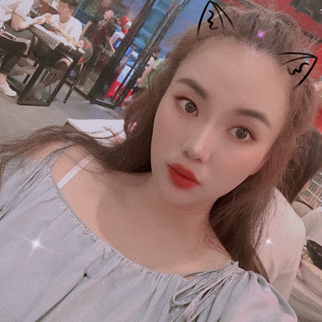 宇宙美少女的照片