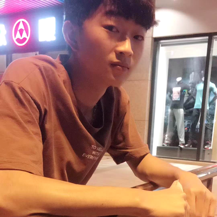 离歌谨慎的照片