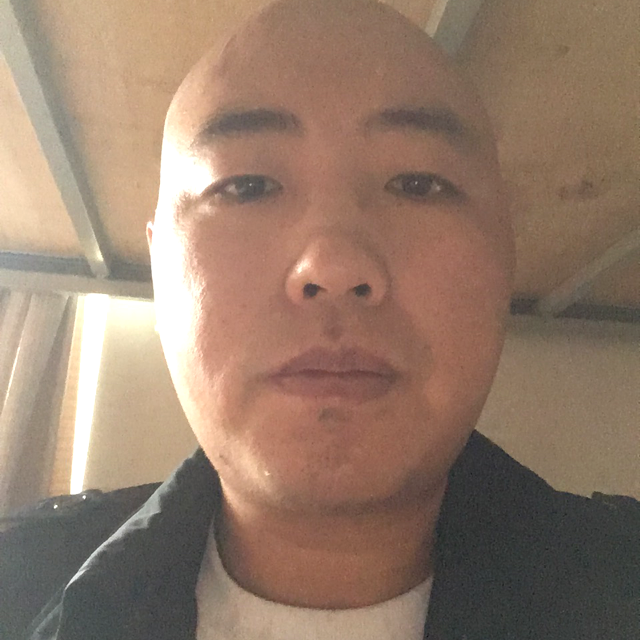 秋月专注的照片