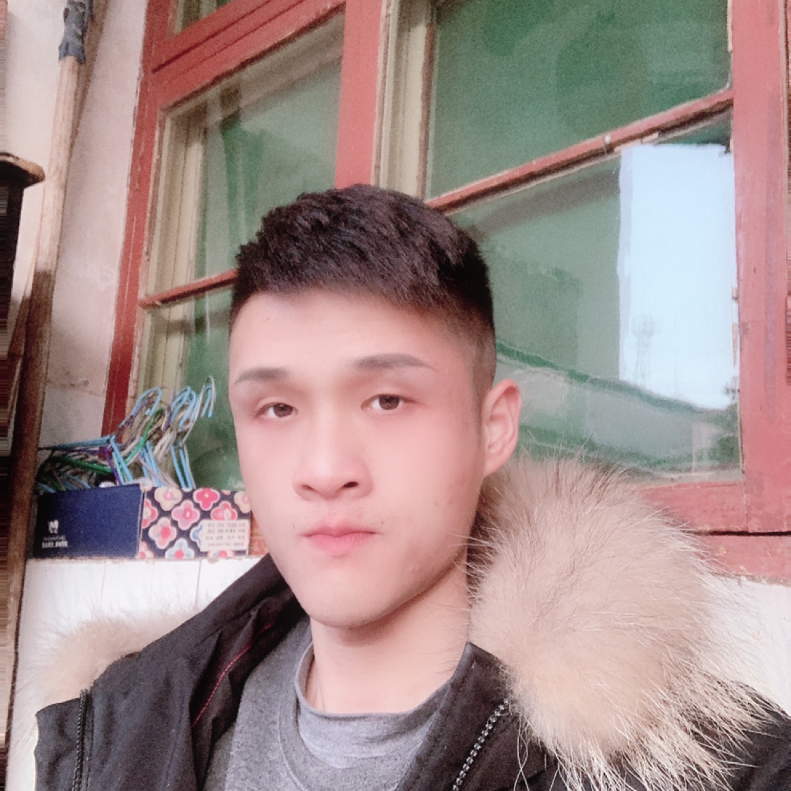发带那孤單的照片