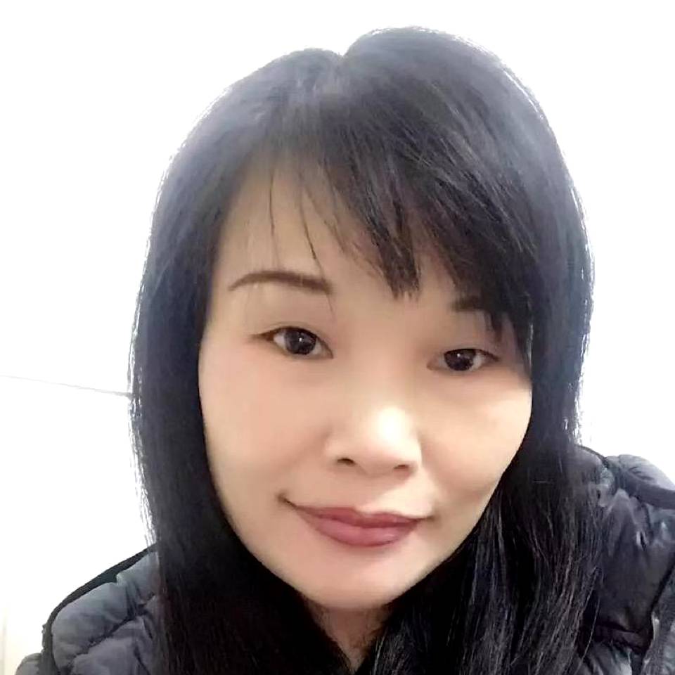 土豪拾忆绿草的照片