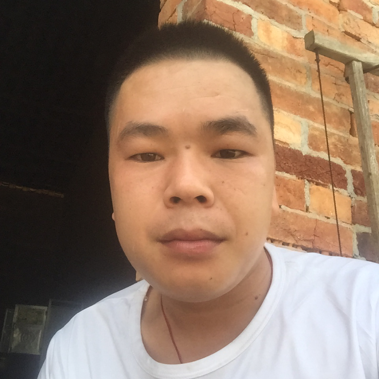 如梦那高大的照片