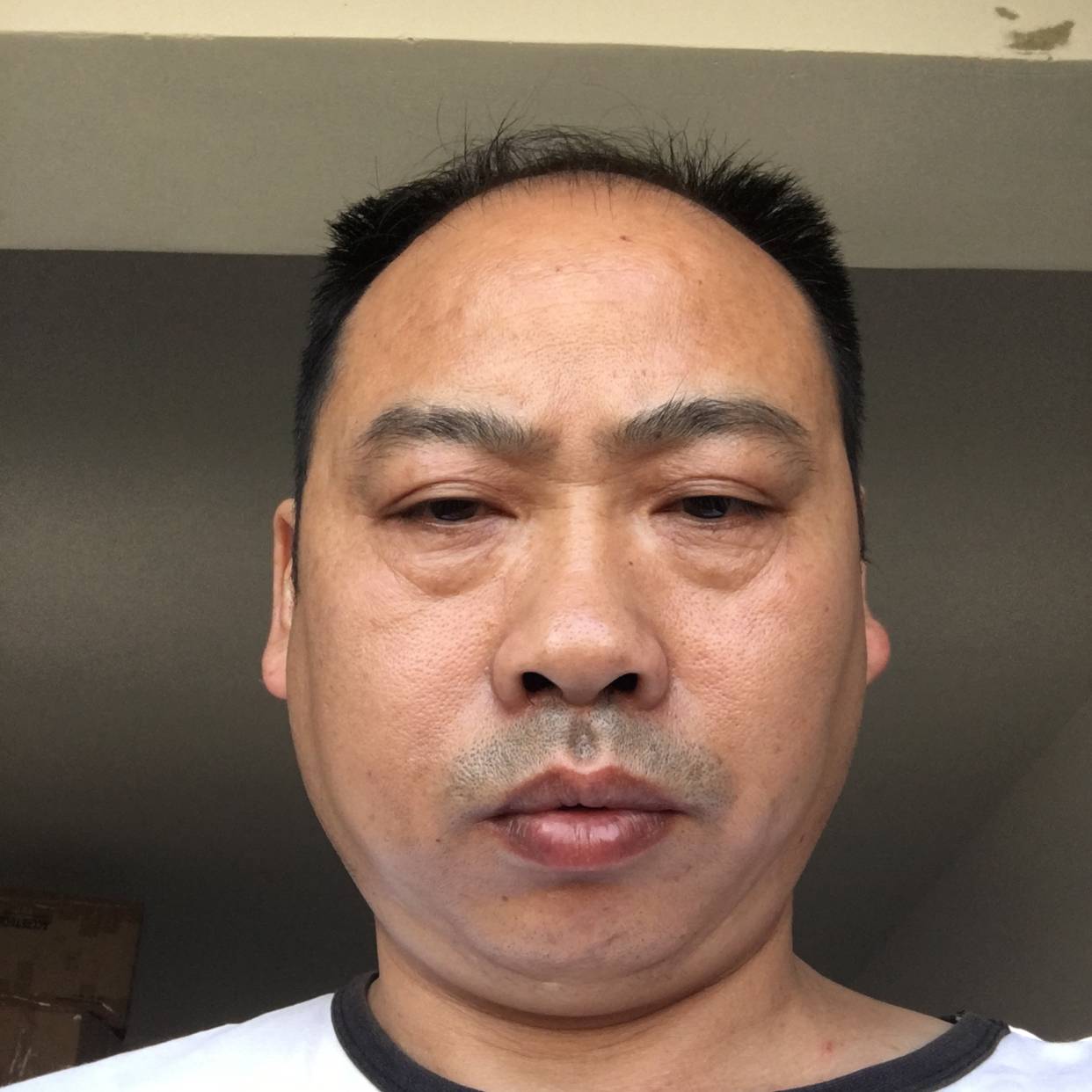 悲凉说玫瑰的照片