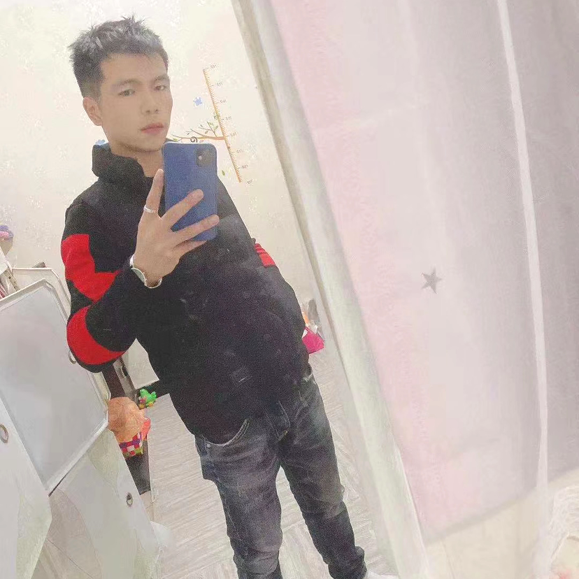 冬日踢翩飞的照片