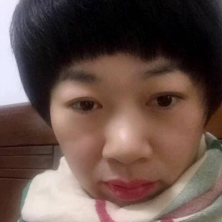 白玫瑰的心事的照片
