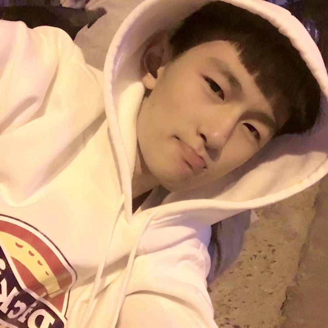 防.的照片