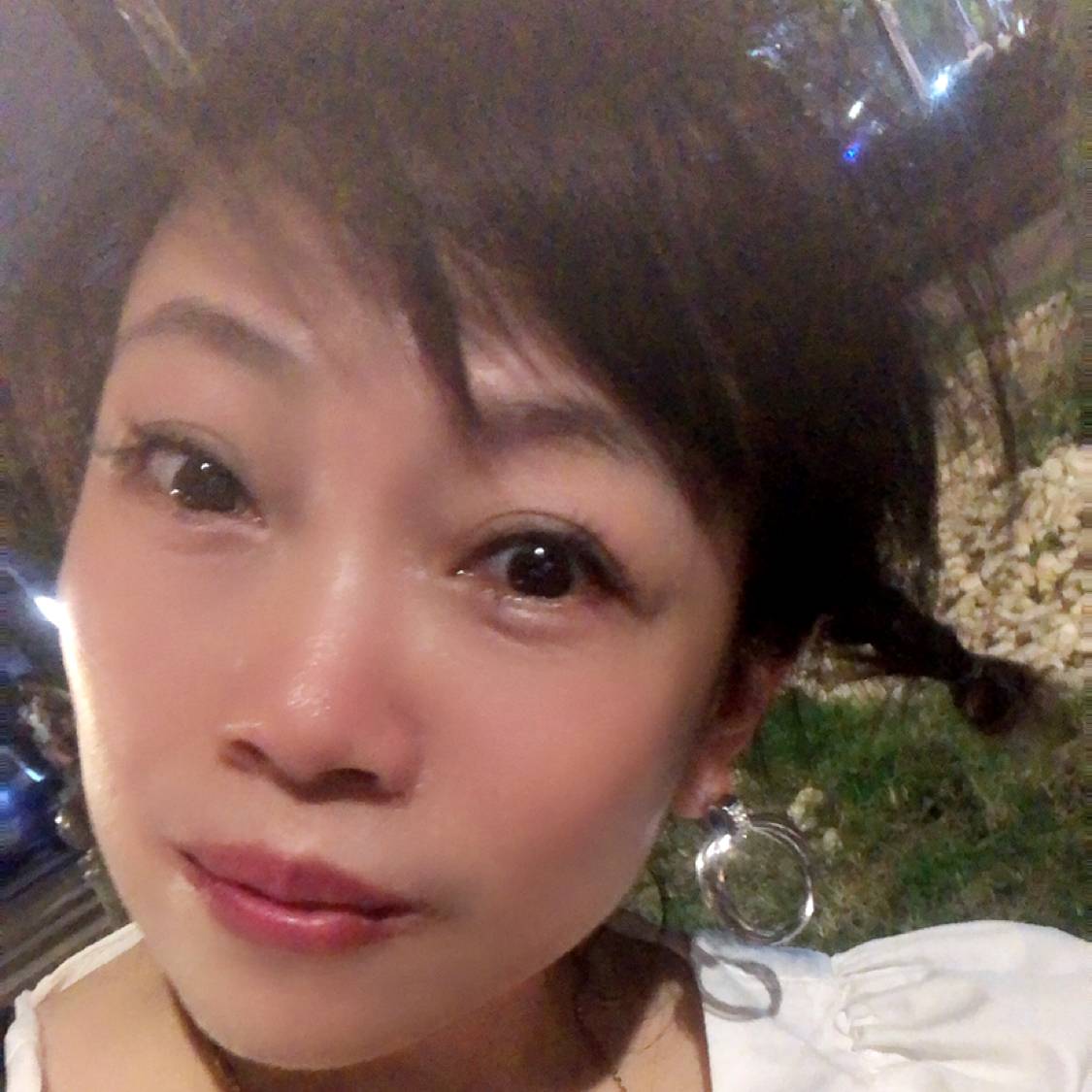 白昼深晴天拥老实的照片