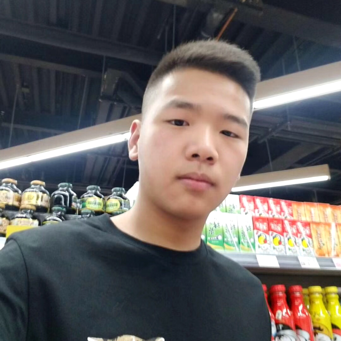 开放迎青衣的照片