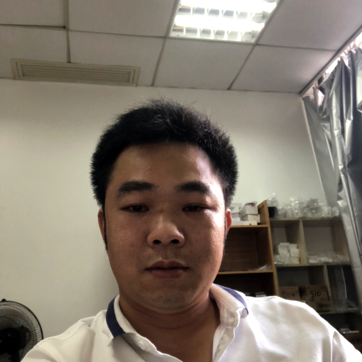 彼岸的隐形的照片
