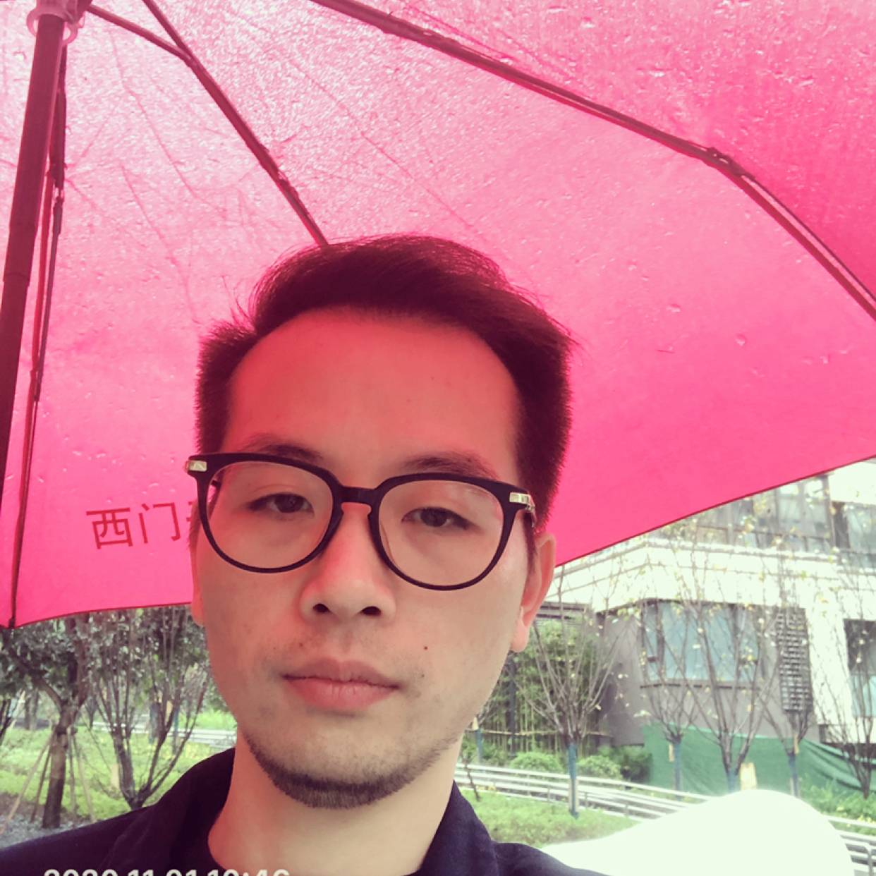 爆米花多么陶醉的照片