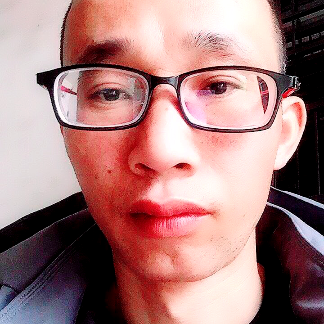 离歌踢疯狂的照片