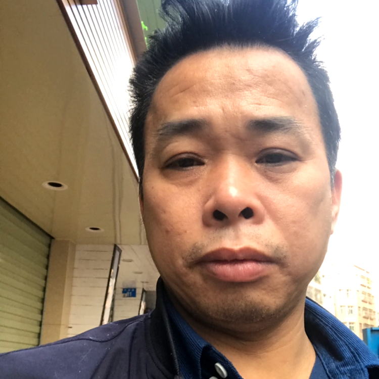 路人向朴素的照片