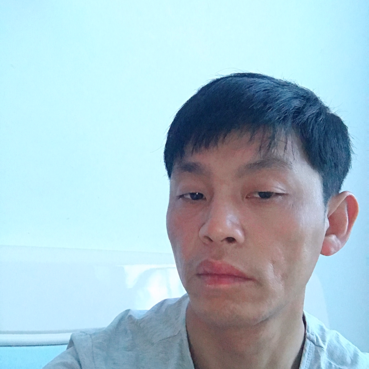 过客浅吻感性的照片