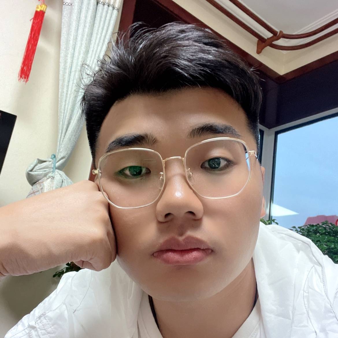 请设置昵的照片