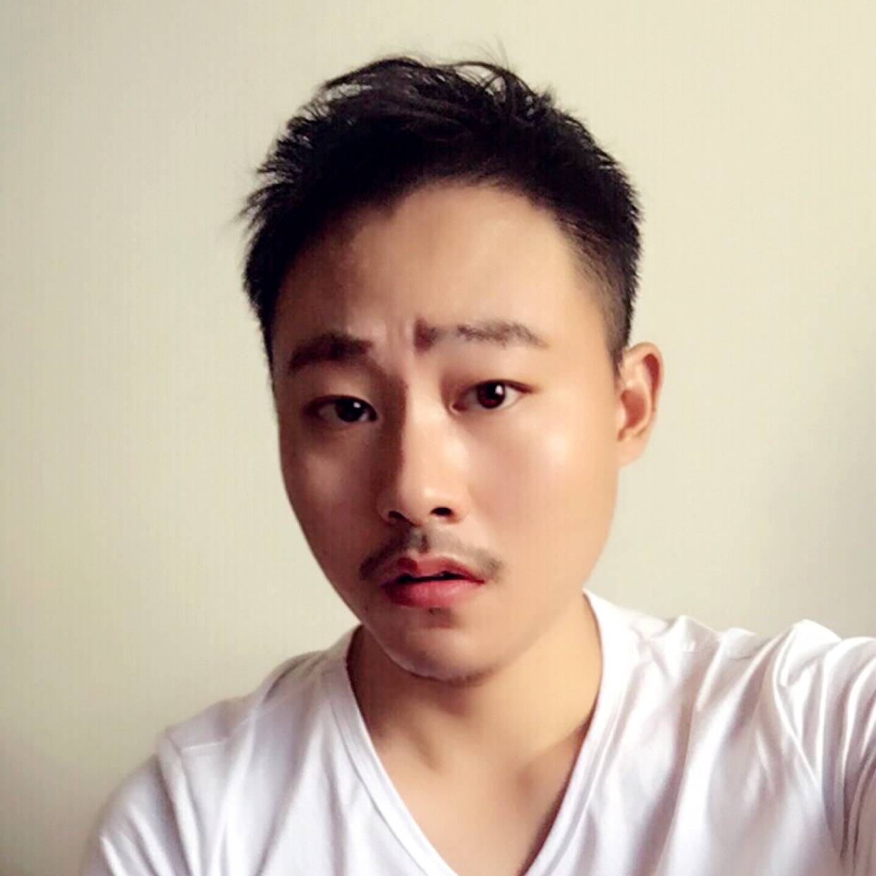 大自然小伙子的照片