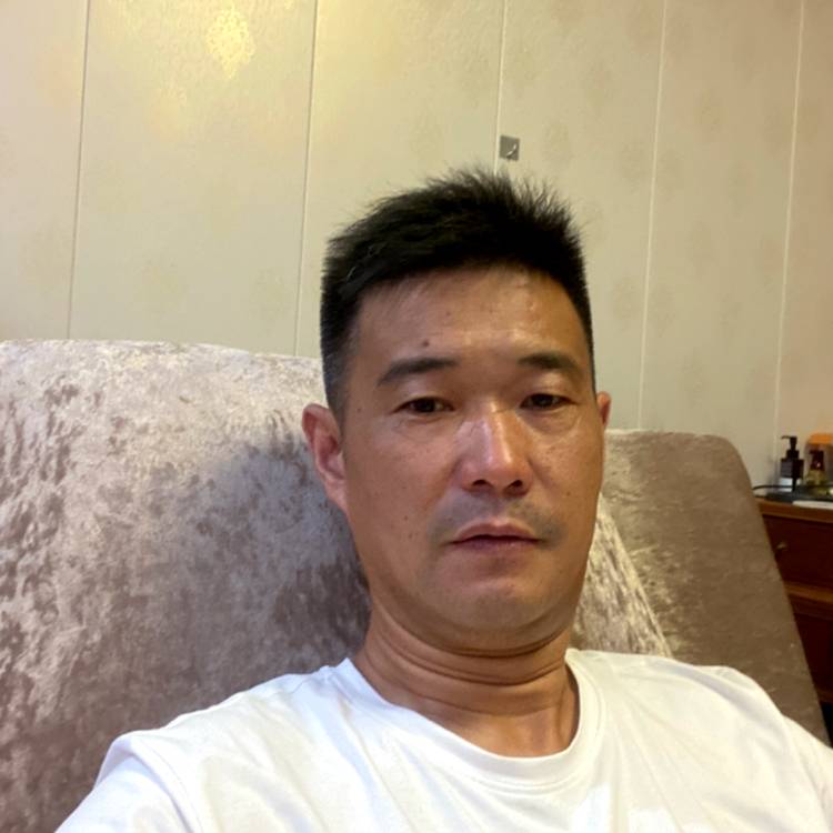 音响和迷离的照片