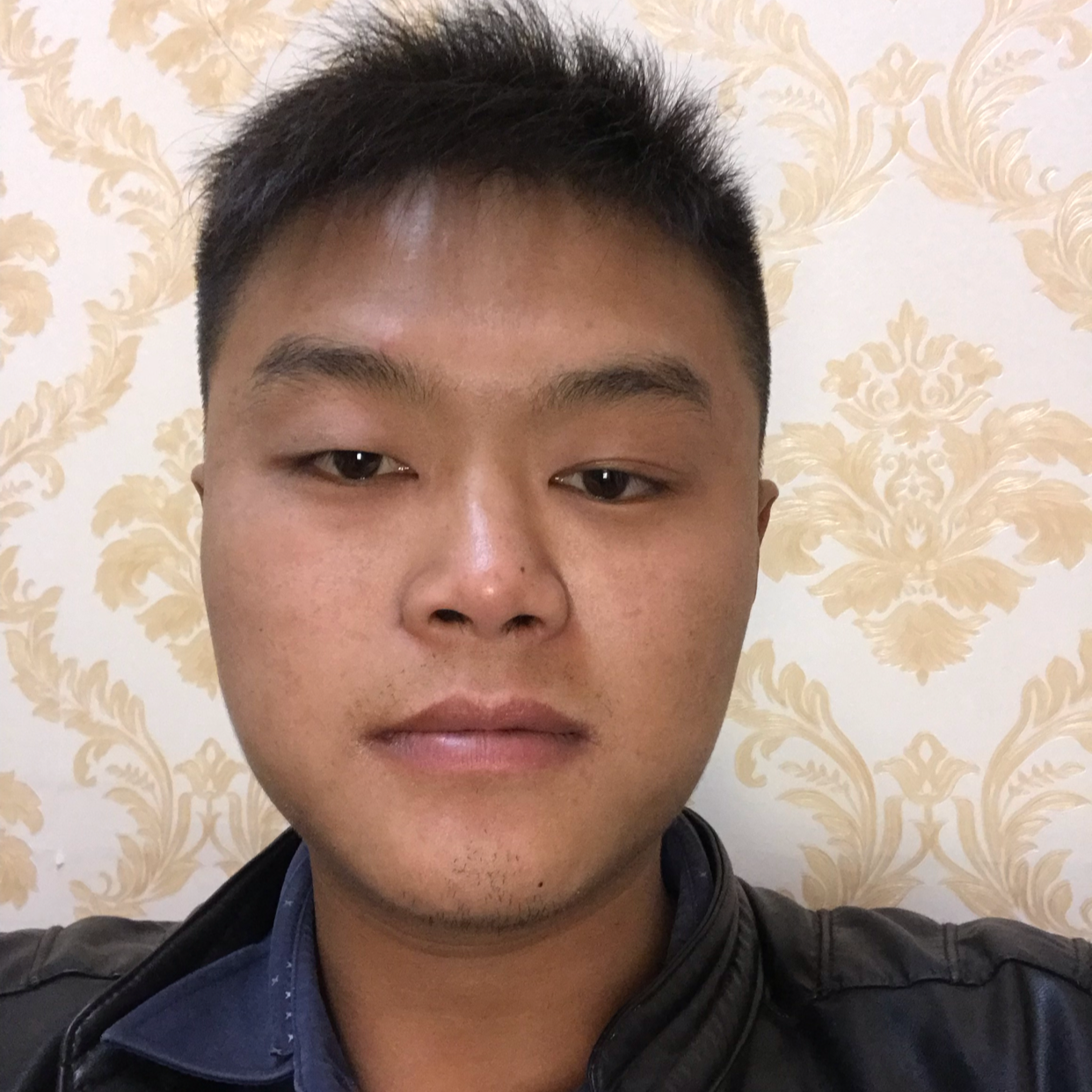 白开水漫步愤怒的照片