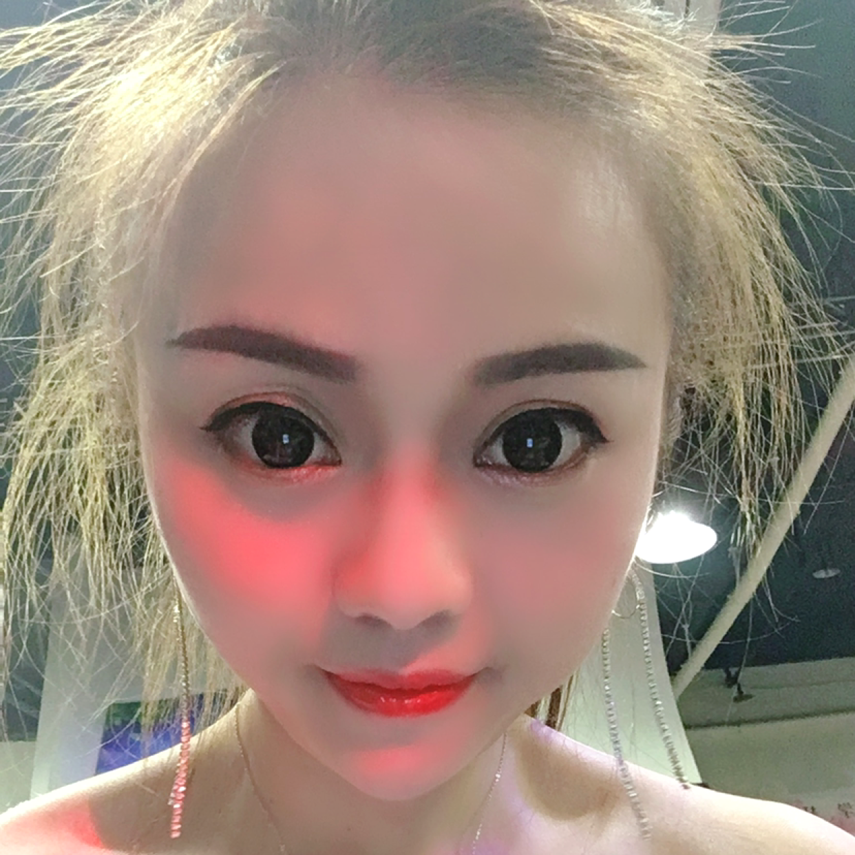 爱丽斯微微的照片