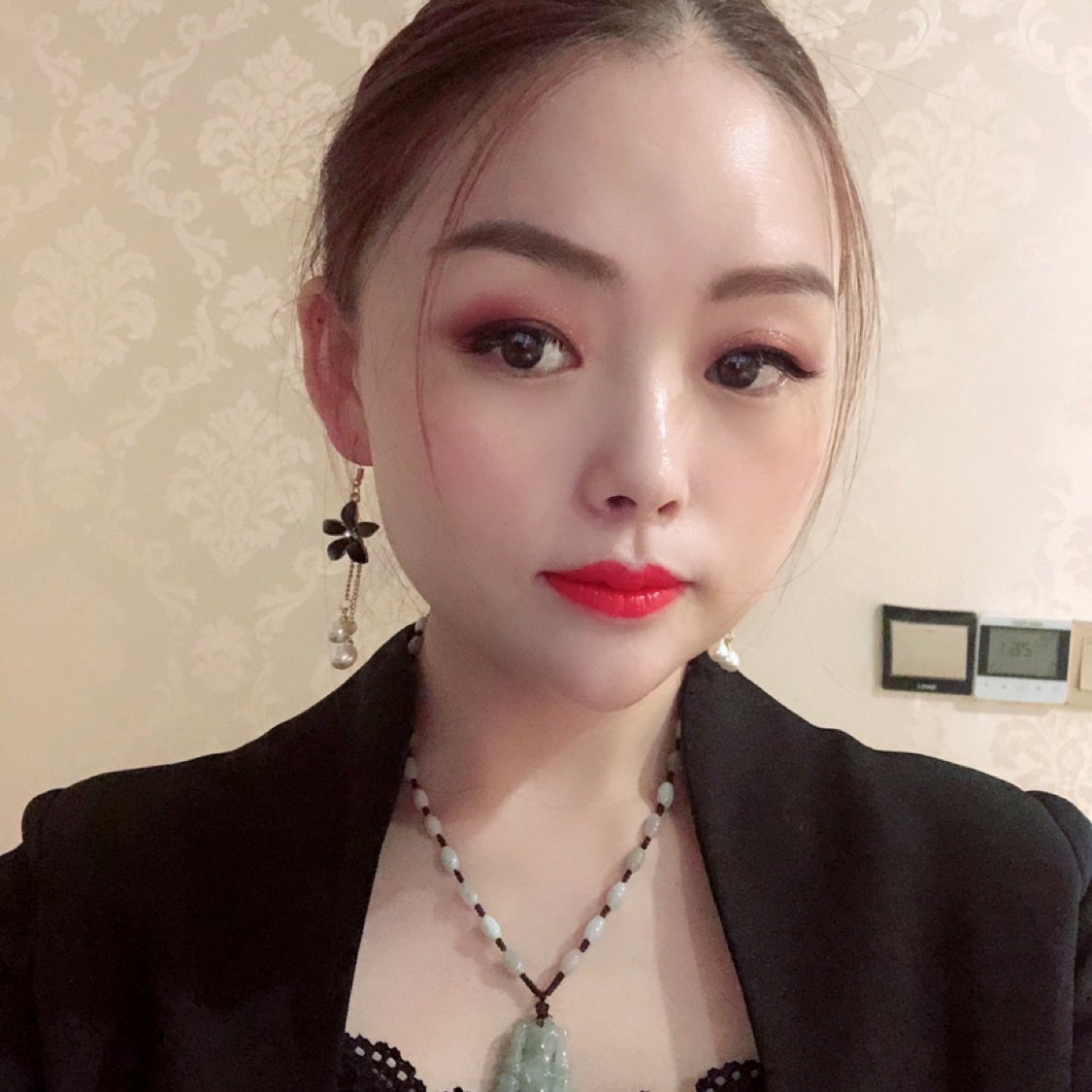 剪影热心的照片