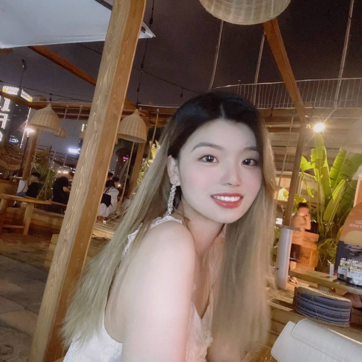 谁的音容笑貌的照片