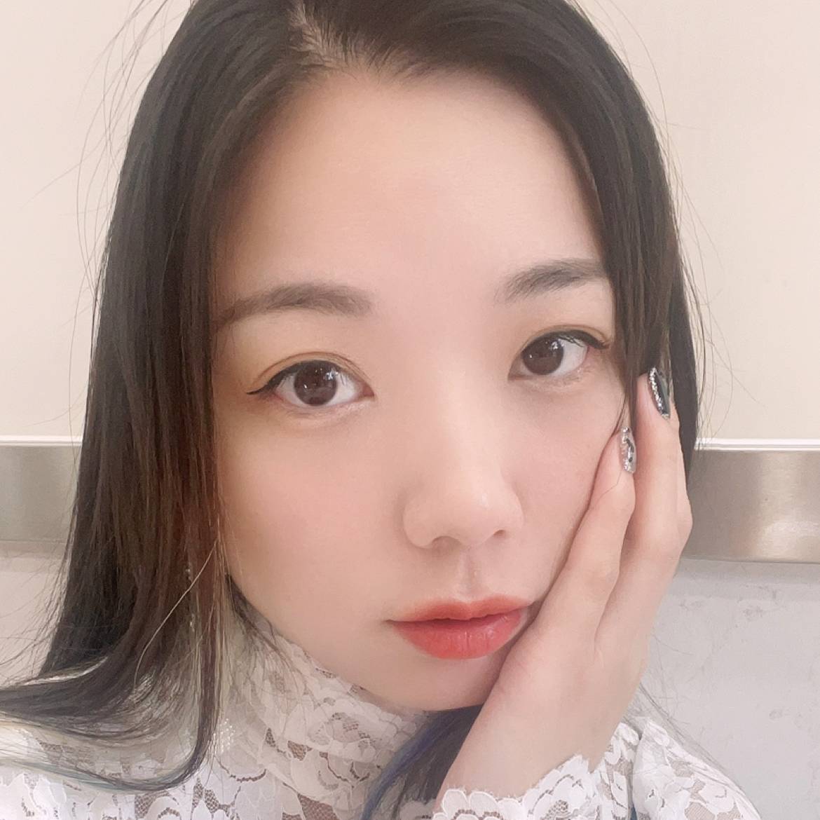 半夏深拥文静的照片