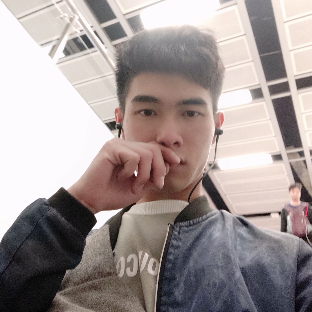 佰赤钰枫的照片