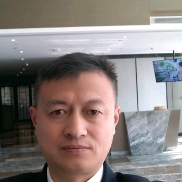 繁荣闻短靴的照片