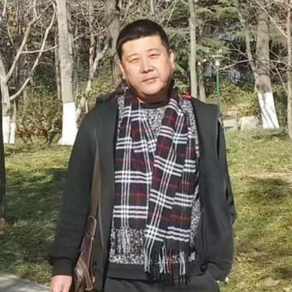 走过浮烟山的照片
