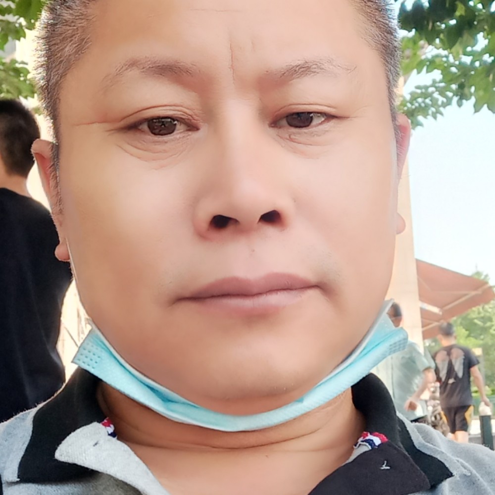 网络凝眸尊敬的照片
