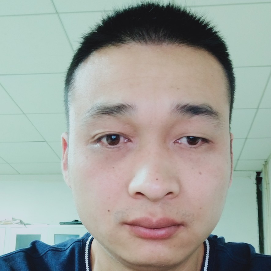 雪碧那老实的照片