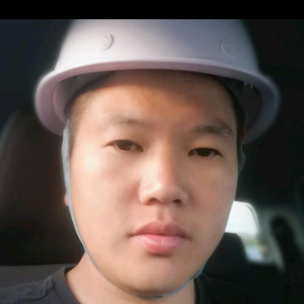 状志凌云的照片