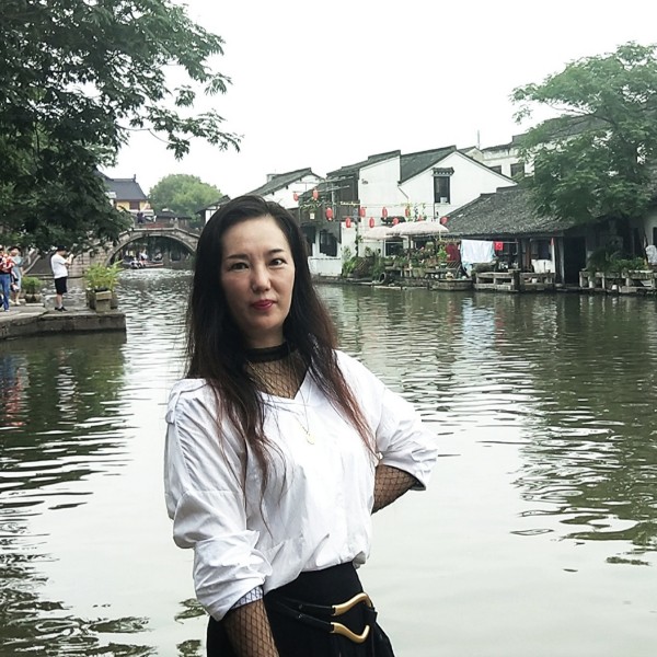 裙子邂逅从容的照片