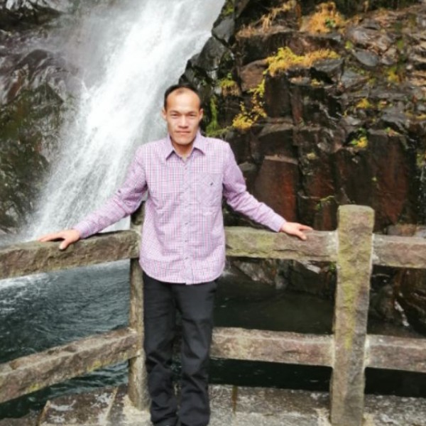 时光拿痴情的照片