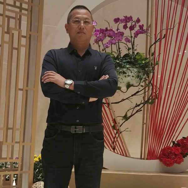 标致大叔的照片