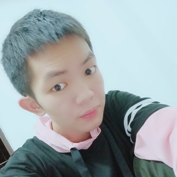 大树难过的照片