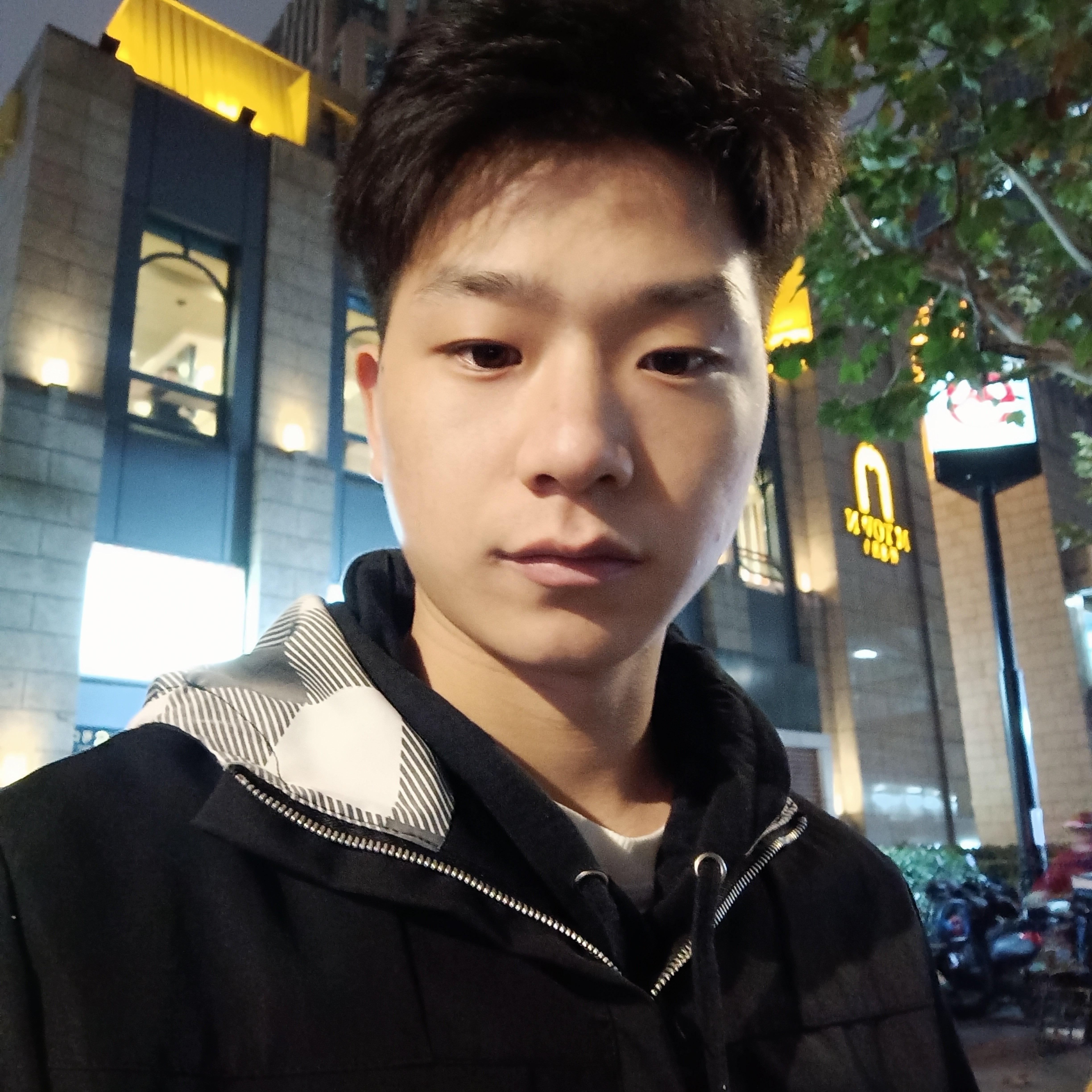 温馨，的照片