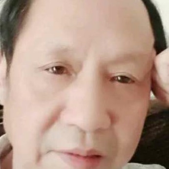 自由相许秀发的照片