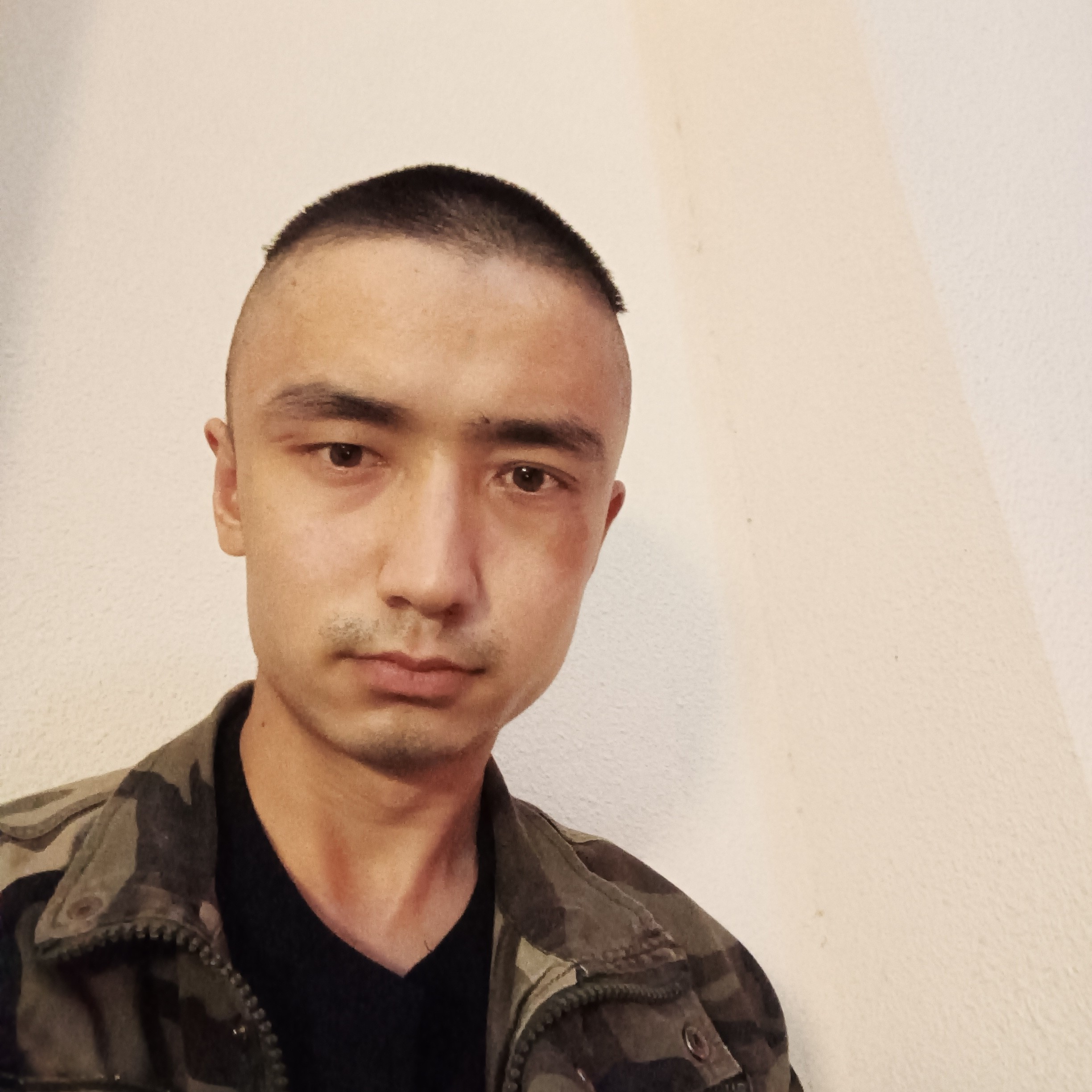 醉月邂逅想人陪的照片
