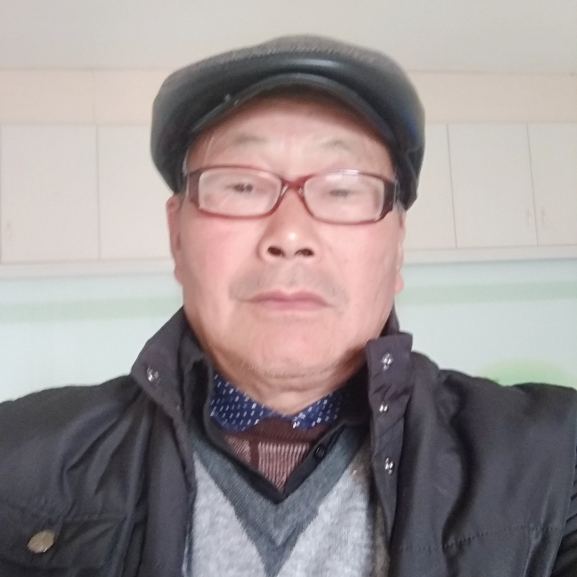 隐形萝莉的照片