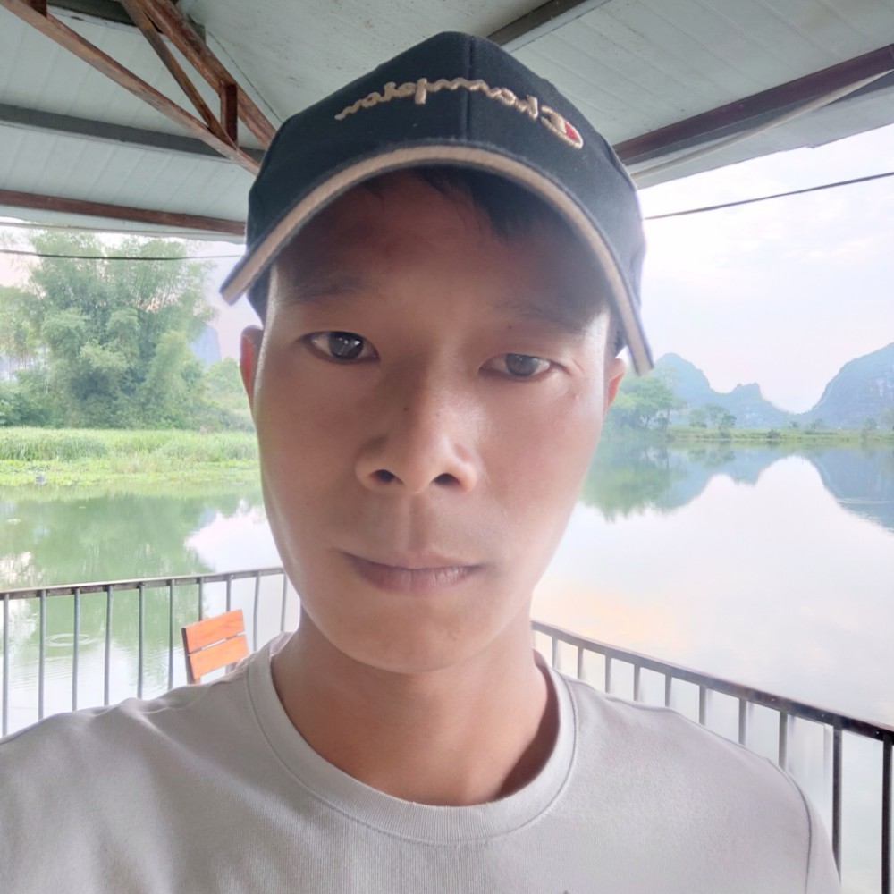 相逢何必曾相识✔的照片